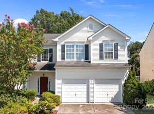 10825 Traders Ct, Davidson, NC 28036
