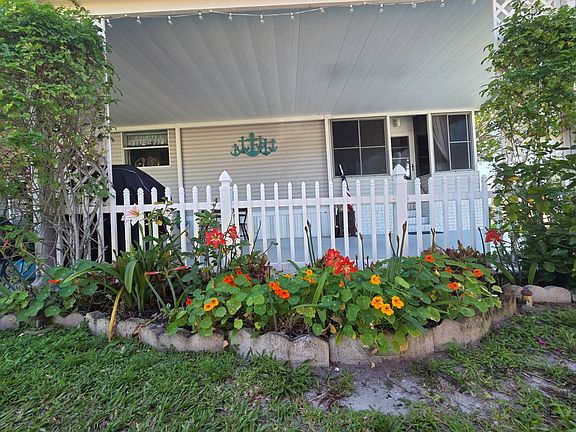 5th image of 4202 71st Ct N #1041