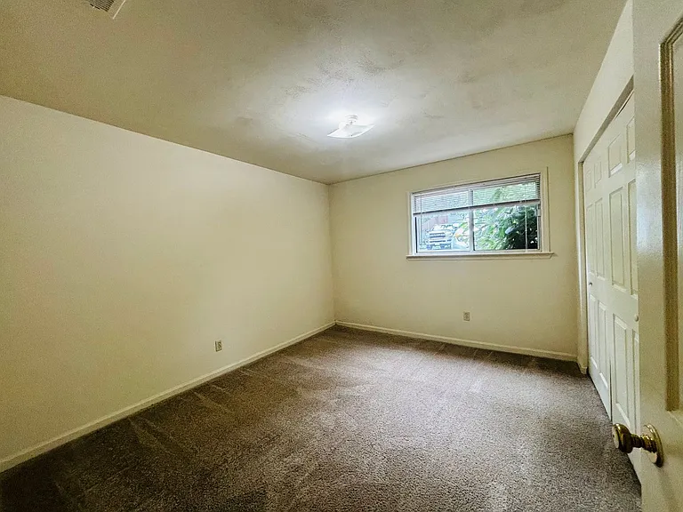 403A Berryfield Ln — Photo 13