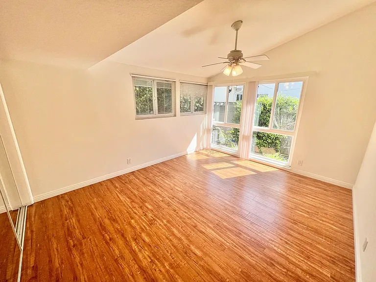 11332 Donovan Rd — Photo 16
