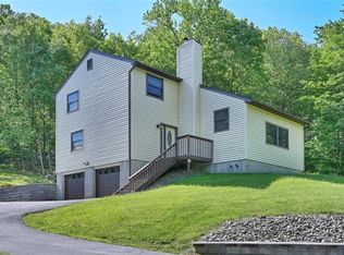 566 Bull Mill Rd, Chester, NY 10918