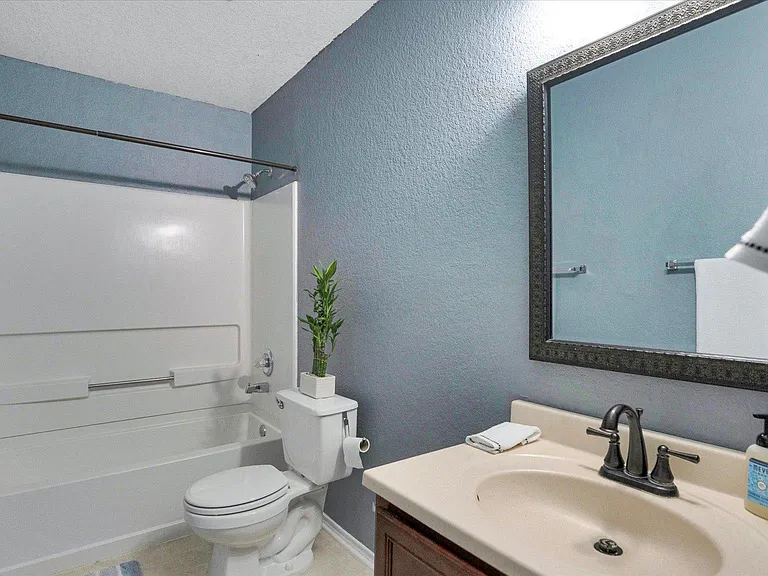 3967 Cherokee Blvd — Photo 26