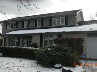 8321 Legend Ln, Orland Park, IL