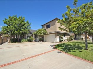 1033 E Armstead St, Azusa, CA 91702