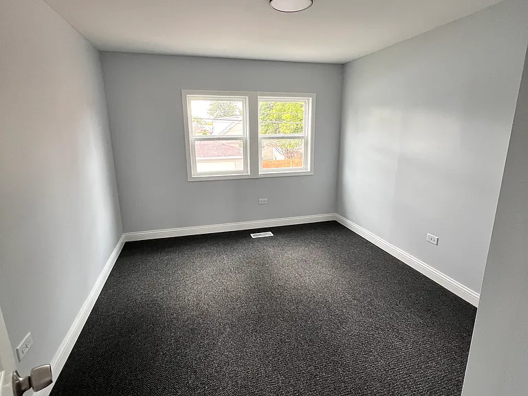 5707 W 87th St #2 — Photo 5