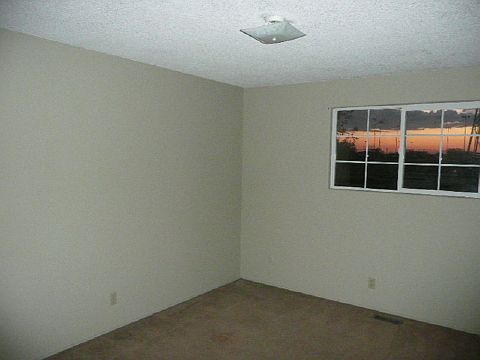 BED B