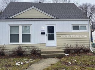 7118 W Thurston Ave, Milwaukee, WI 53218