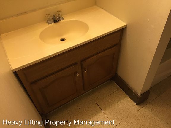 4th image of 1513 North St APT 3