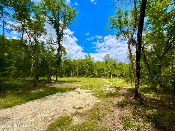 952 S CO RD 21, Hawthorne, FL 32640