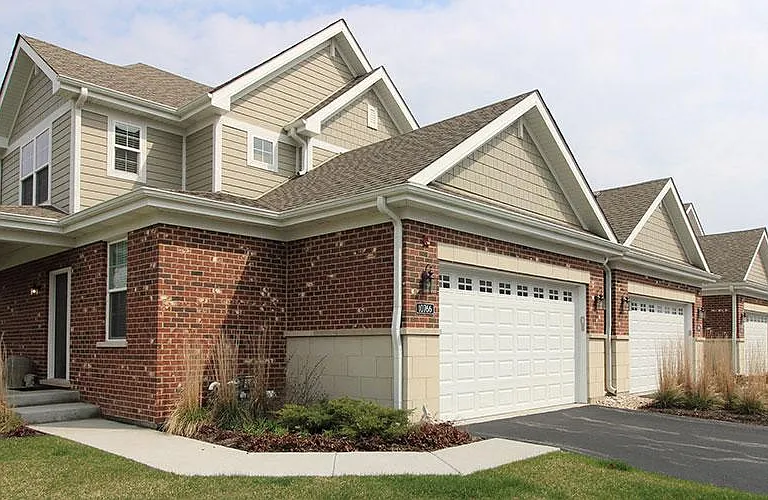 HIGHPOINT Countryside Townhomes — Photo 2