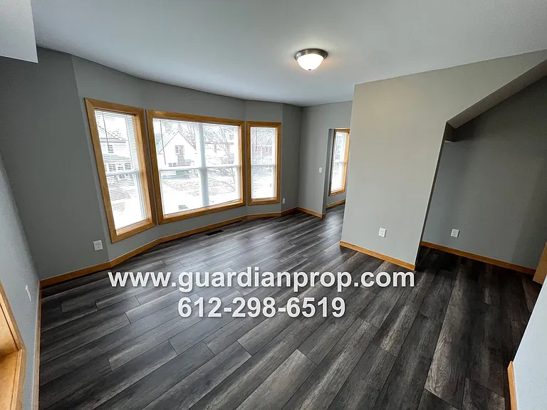 1783 Dayton Avenue — Photo 24