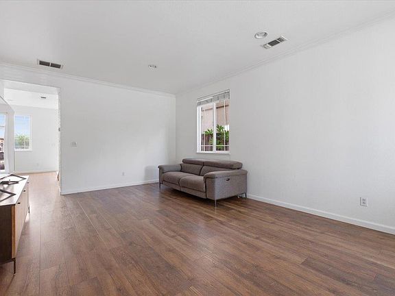 5th image of 3019 Sweet Lilac Way