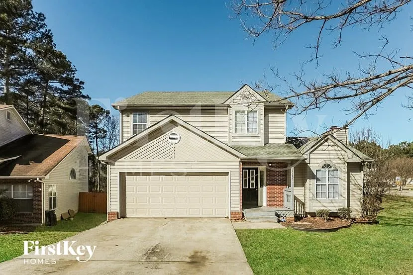 3 bed, 2.5 bath, 1738 sqft, $2,140 — Photo 1