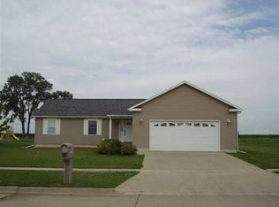 1017 Sal Ave, Dunkerton, IA 50626
