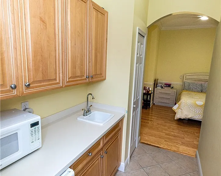 14081 Bently Cir — Photo 25