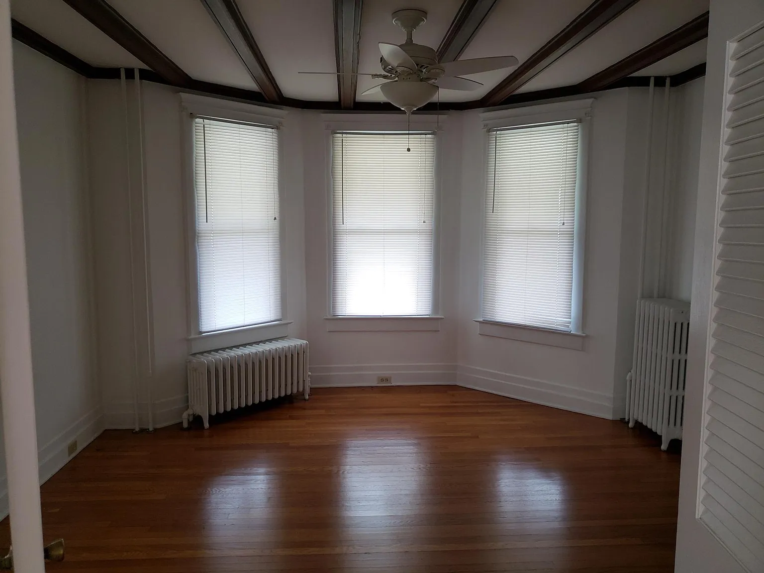 1 bed, 800 sqft, $2,350 — Photo 2