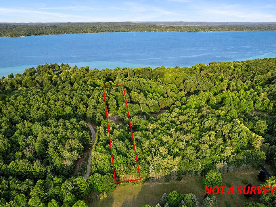 1st image of 2924 N West Torch Lake Dr