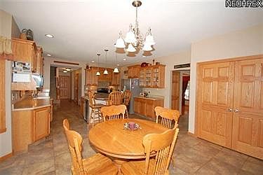 5th image of 130 Stonewood Dr