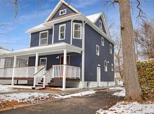 65 Harris Ave, Freeport, NY 11520