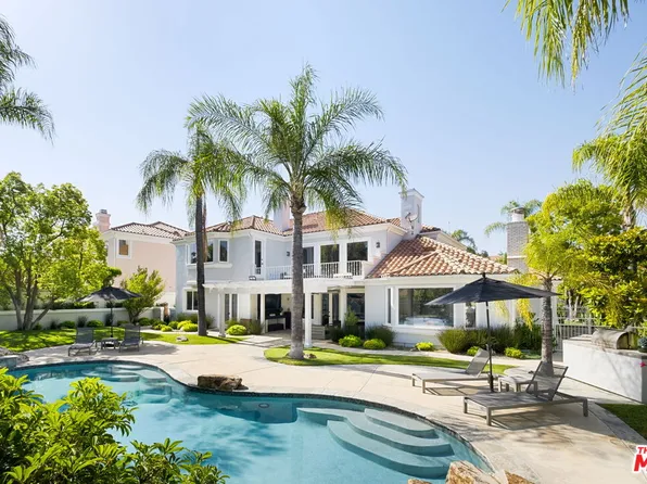 5325 Collingwood Cir, Calabasas, CA 91302