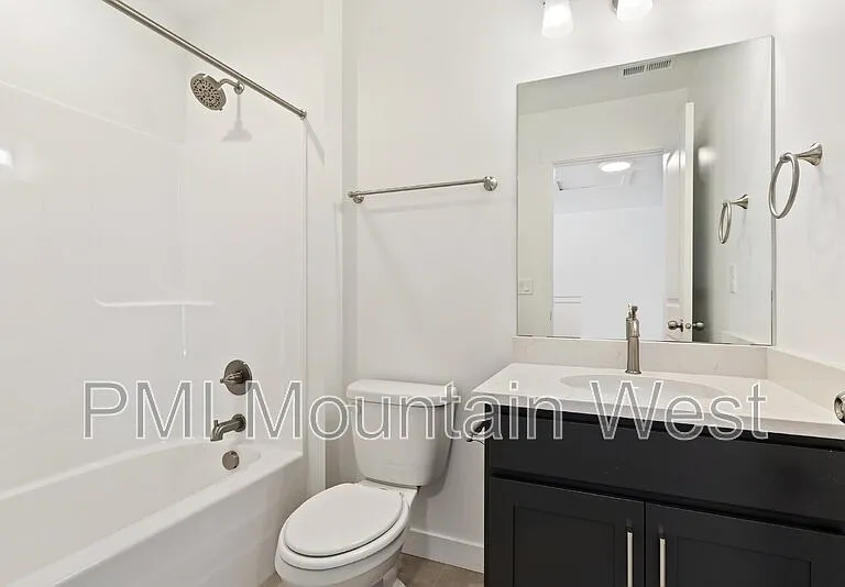 1836 W Red Twilight Ln — Photo 29