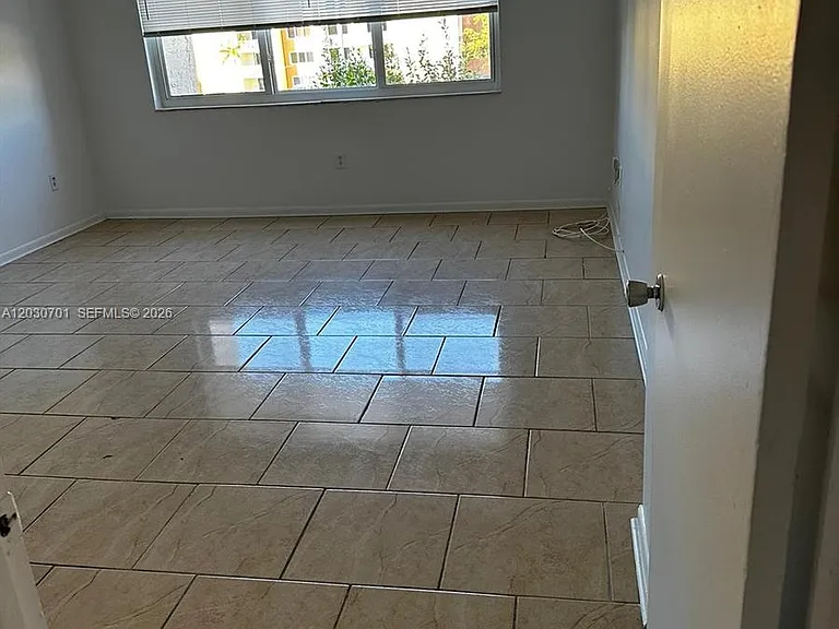 6950 Miami Gardens Dr #2304 — Photo 9
