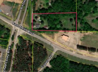 401 17th St, Barling, AR 72923