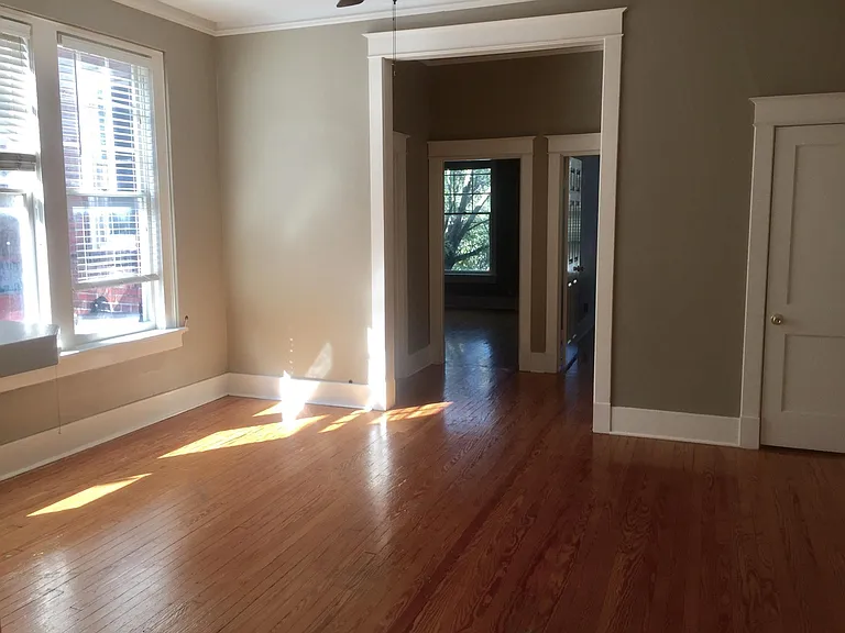 1419 Main St #B — Photo 6