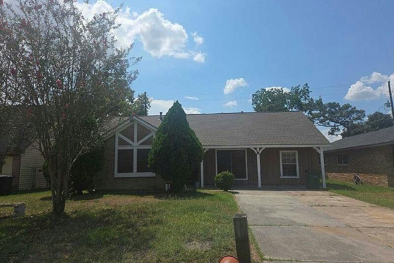1st image of 6226 Standing Oaks St