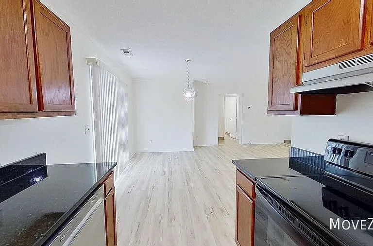 509 Rosecrest Dr — Photo 12