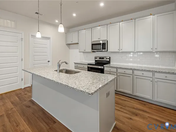 5309 Twisting Vine Ln #103, Glen Allen, VA 23059