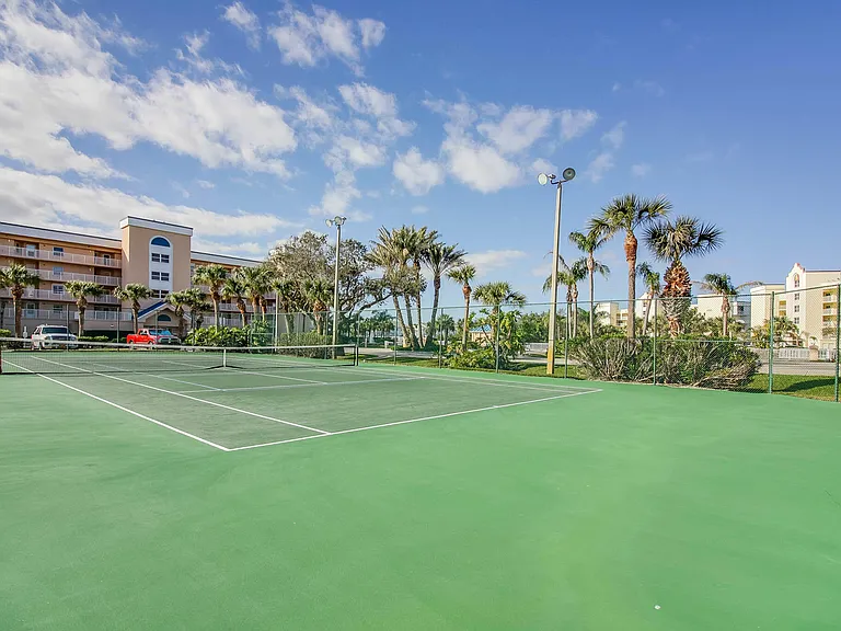 609 Shorewood Dr #203 — Photo 43