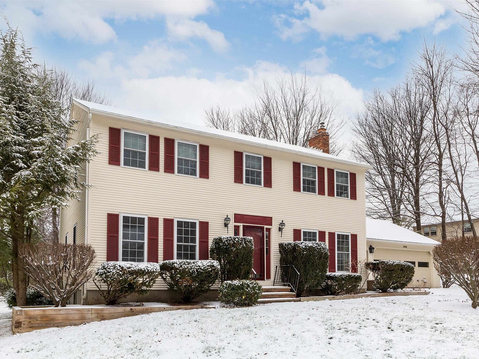 208 Summit Circle, Shelburne, VT 05482 | Zillow