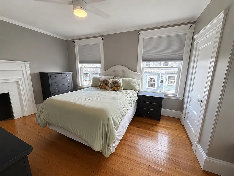 40 Cushing Ave #5 — Photo 4