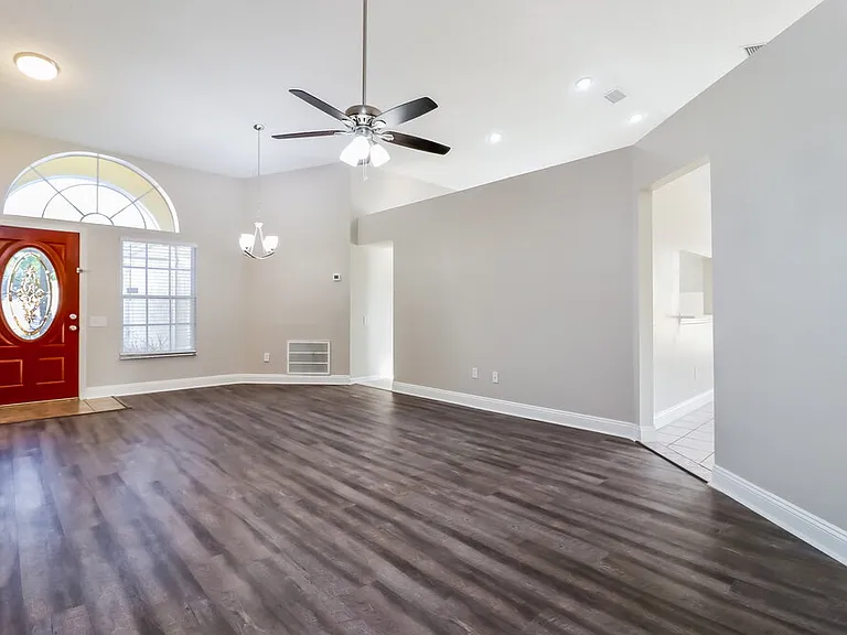 215 Island Water Way — Photo 3