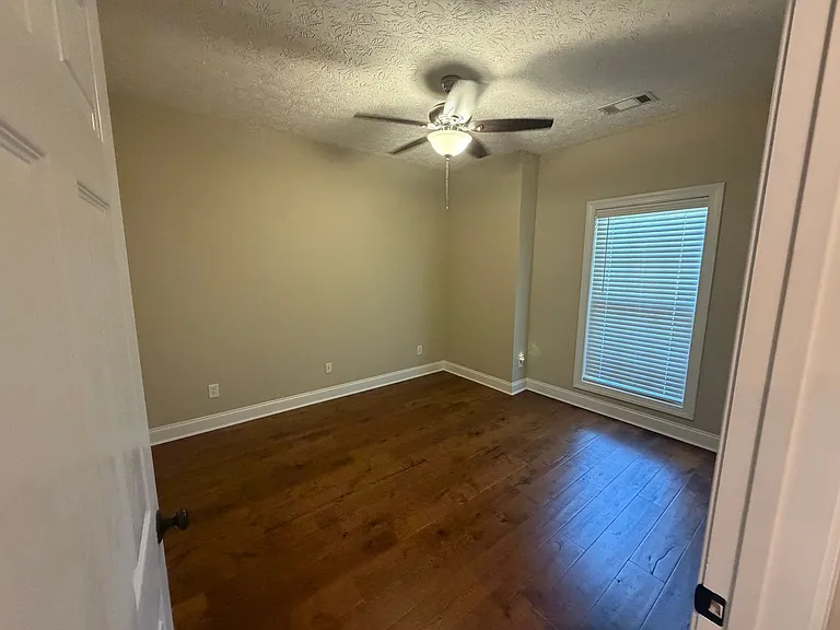 1630 Academy Dr #709 — Photo 17