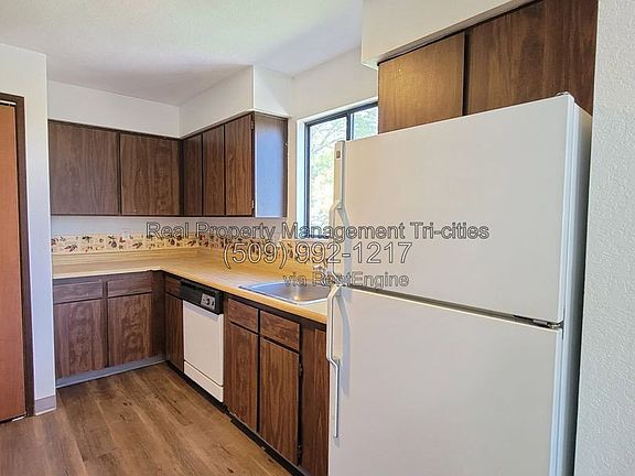 4th image of 1102 S Olympia Pl #D