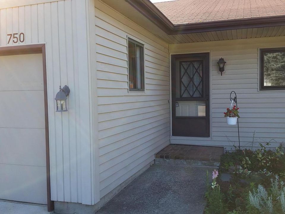 1st image of 750 Amberwood Dr SW