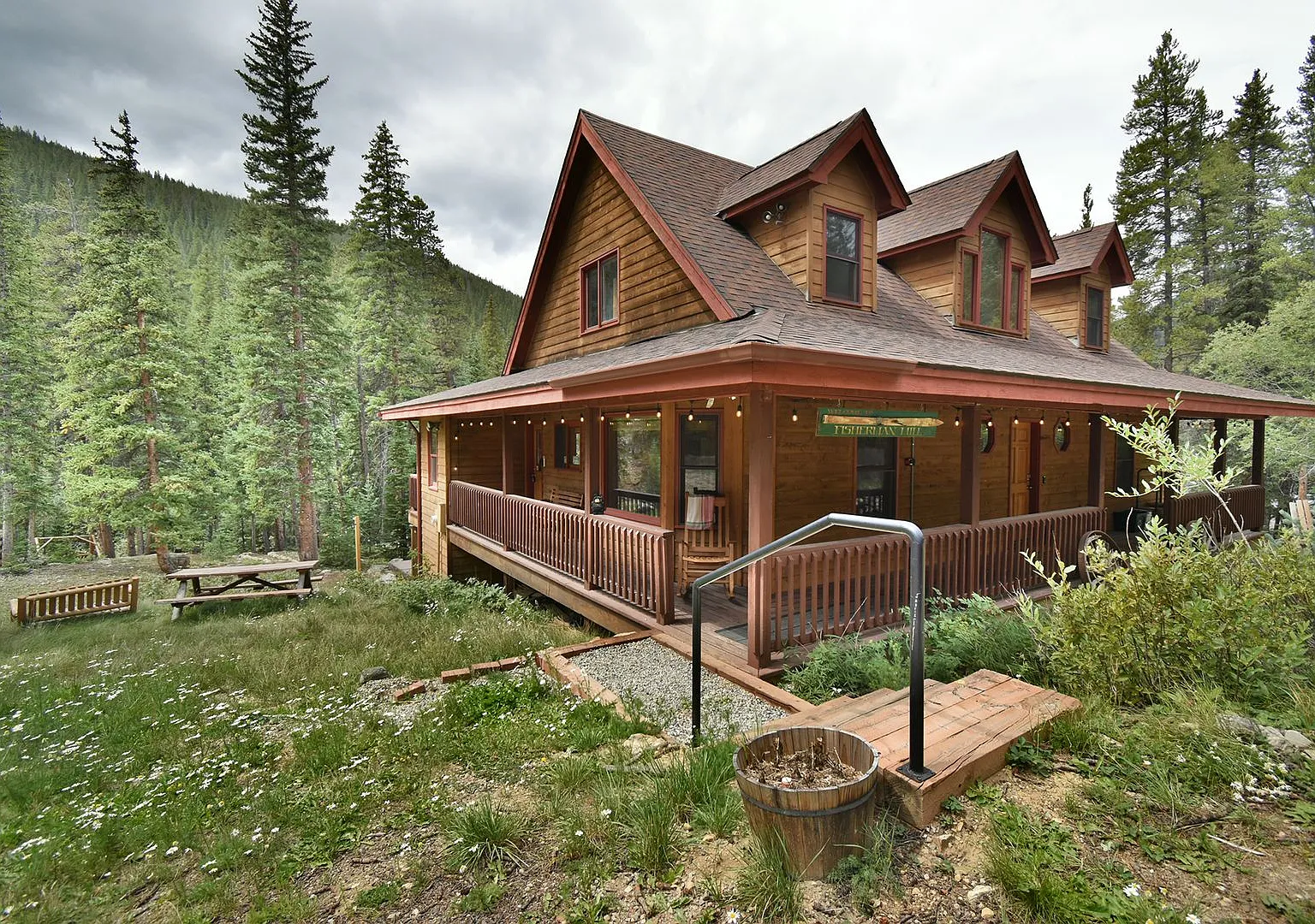 Winter Seasonal Rental- 4478 Montezuma Road — Photo 2