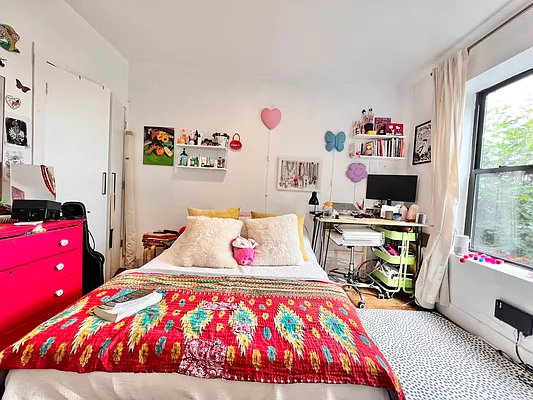 Rented by ERNY LLC | media 22