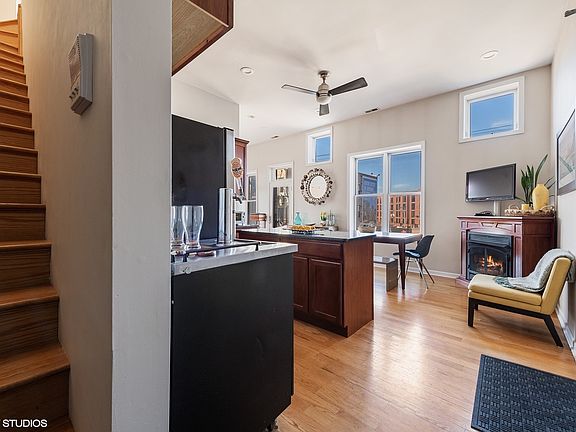 3rd image of 744 N May St Unit 3P