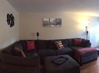 38 Willieb St, Glastonbury, CT 06033