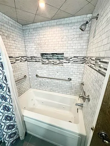2901 Old Mallard Rd — Photo 32