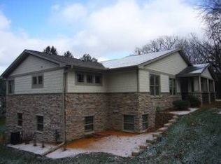 14816 Crestview Ln, Minnetonka, MN 55345