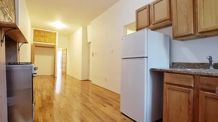 Rented by In Haus LLC | media 15