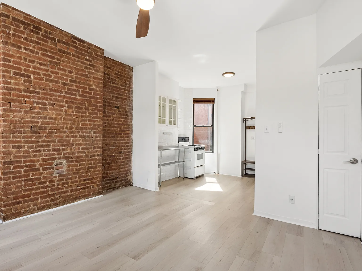 349 West 44th Street — Photo 4