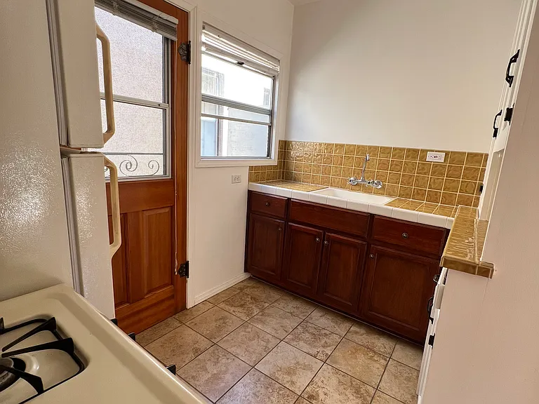 4158 1/2 Normal Ave — Photo 12
