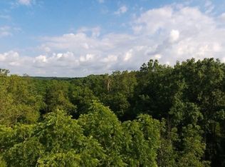 498 Solon Rd, Chagrin Falls, OH 44022