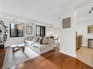 47 Caroline St N #409, Hamilton, ON L8R 2R6