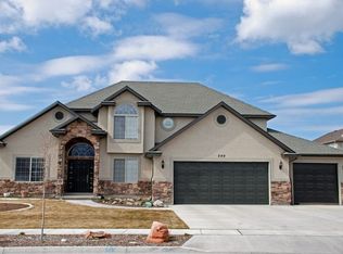 299 Old Fort Rd, Farmington, UT 84025